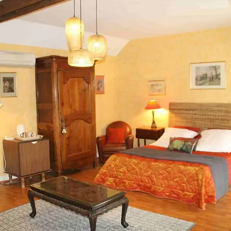 D'hotes : La Cour D'etrepy Gasthof Le Mesnil-sur-Oger
